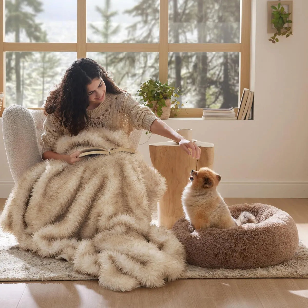 PerspectaaRound Fluffy Plush Pet Bed