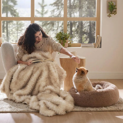 PerspectaaRound Fluffy Plush Pet Bed